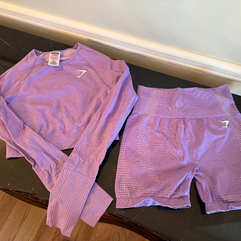Gymshark Vital Seamless 2.0 Shorts AND Crop Top Set of 2!